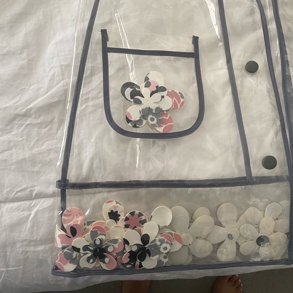 Clear plastic rain coat - Picture 3 of 5